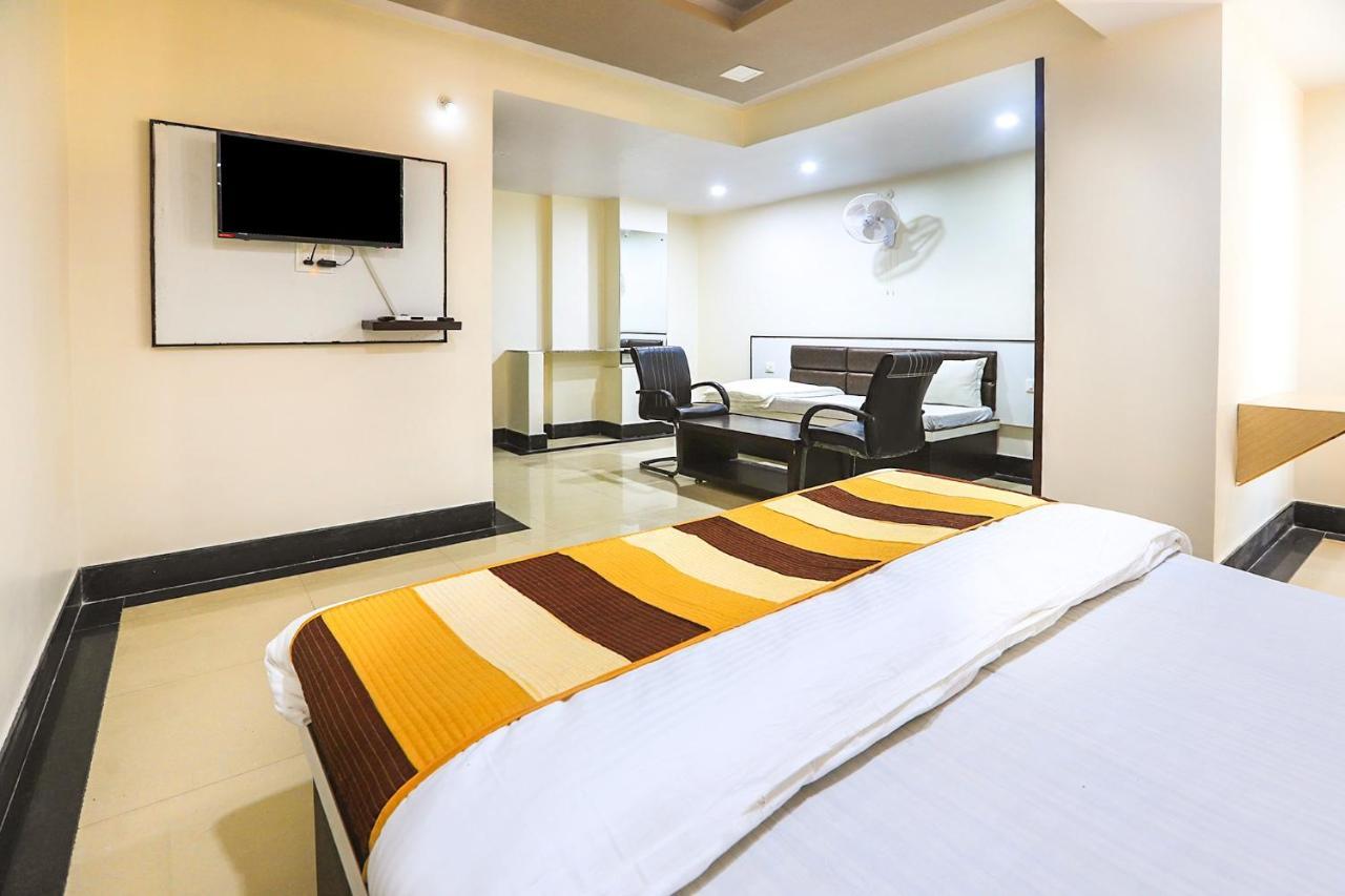 Oyo 11840 Hotel Venus アジュメール エクステリア 写真